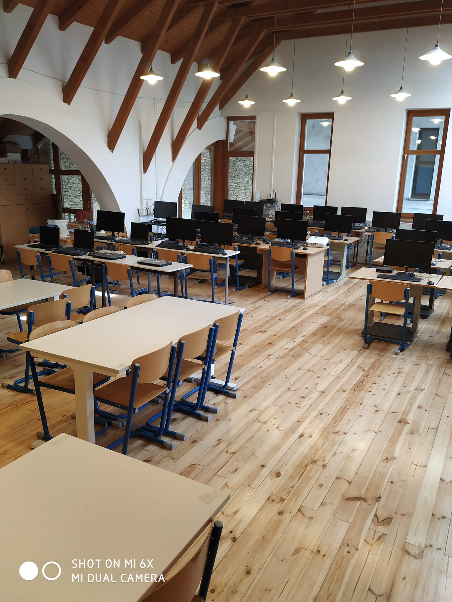 Parkettafeljts utn a knyvtr